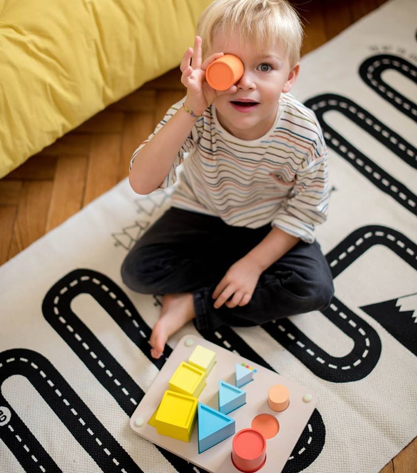 Dreven hraka na vkladanie Ume sa tvary farby vekosti Janod sria Montessori