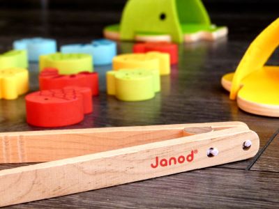 Montessori hraka na triedenie poda farieb Veryby Janod od 2 rokov