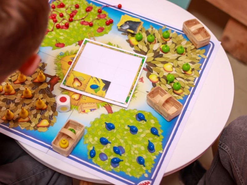 Spoločenská hra pre deti Ovocný sad Haba na pozornosť a rýchlosť od 3 rokov