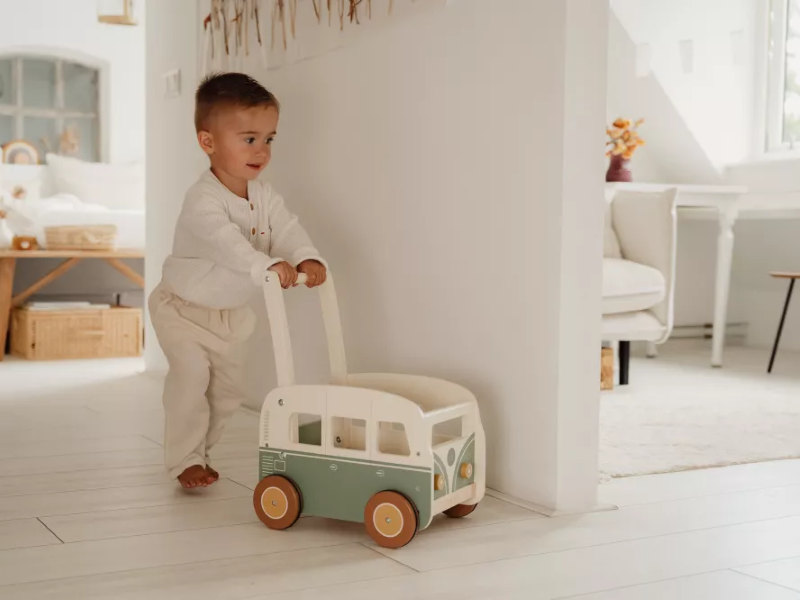Dreven chodtko a vozk pre deti Karavan Little Dutch
