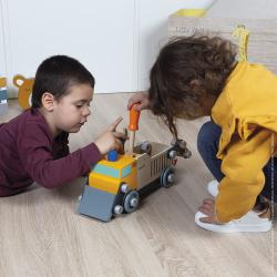 Janod Dreven auto a stavebnica Nkladn auto BricoKids 11