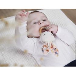 Kaloo Drevená hrkálka pre bábätká Zajačik K´Doux poppy 2